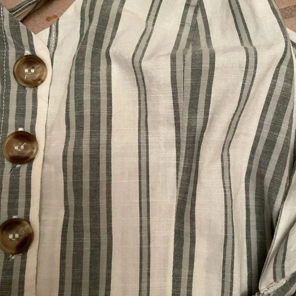 Japna Wide Leg Cropped Jumpsuit w/ Back Cutout and bow green & white size M - Picture 4 of 16